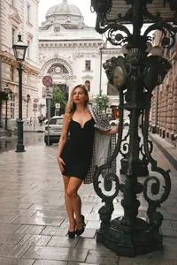 Siyah Askılı Kalem Mini Elbise